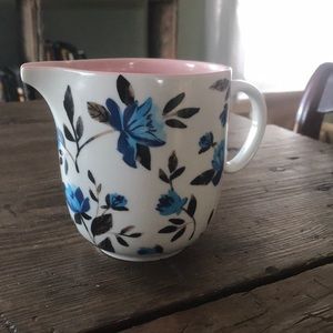 Anthropologie ceramic measuring cup